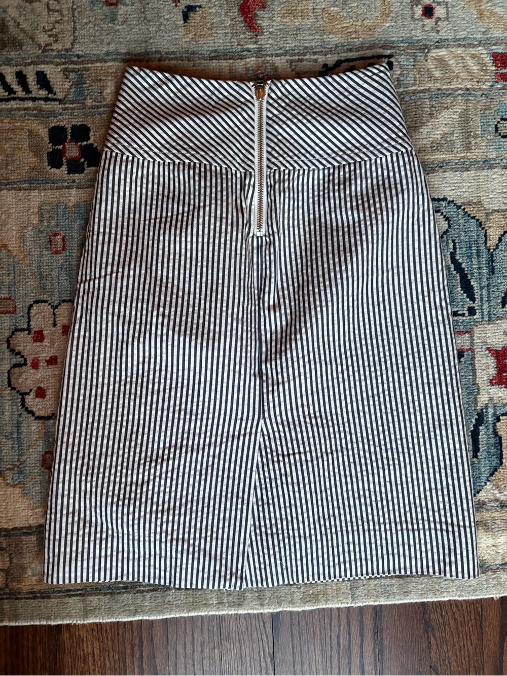 J.Crew Pencil Skirt Striped Cotton Navy Blue White Size 0P Preppy Office - Picture 3 of 6